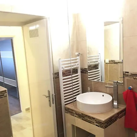 Standard By Hi5 - Ruin Bar Distr.