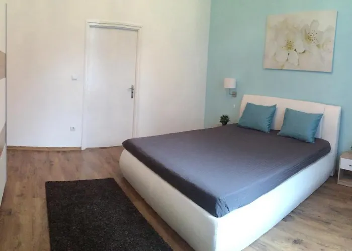 شقة Standard By Hi5 - Ruin Bar Distr. *