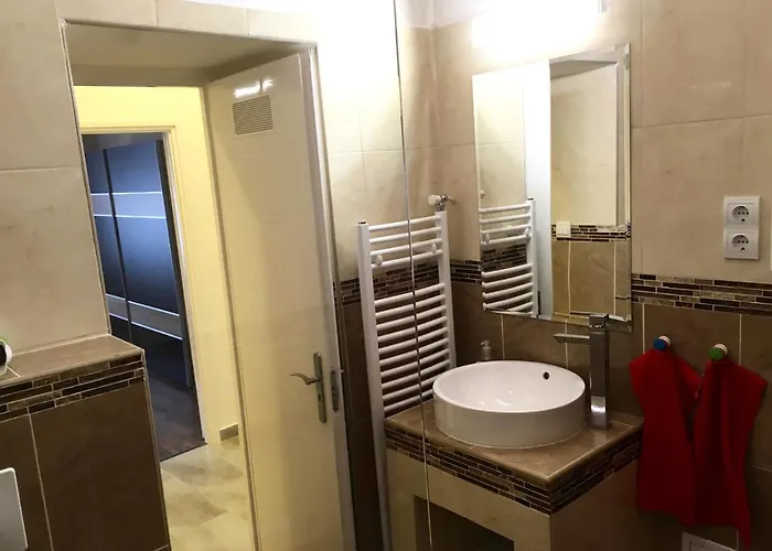 Standard By Hi5 - Ruin Bar Distr. شقة